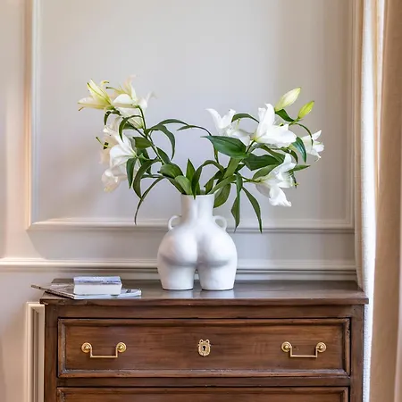 Haussmannien Luxe - 2 Chambres, Champs-elysees Apartment Paris