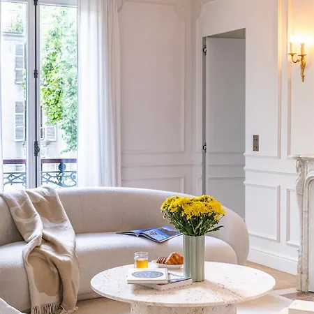 Haussmannien Luxe - 2 Chambres, Champs-élysées * Parigi