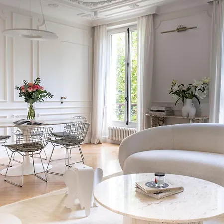 Haussmannien Luxe - 2 Chambres, Champs-élysées Appartamento Parigi